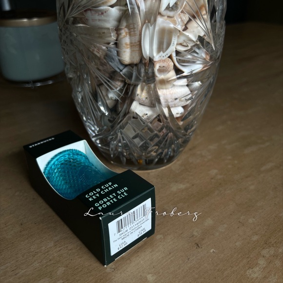 Starbucks Blue Gradient Keychain - Picture 3 of 3